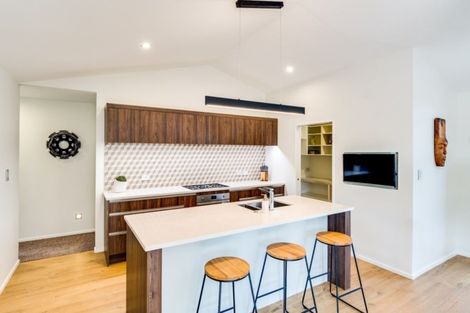 Photo of property in 2b Moeller Street, Taradale, Napier, 4112