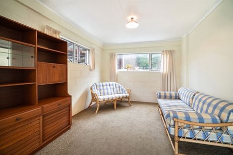Photo of property in 2/4 Seaview Road, Milford, Auckland, 0620