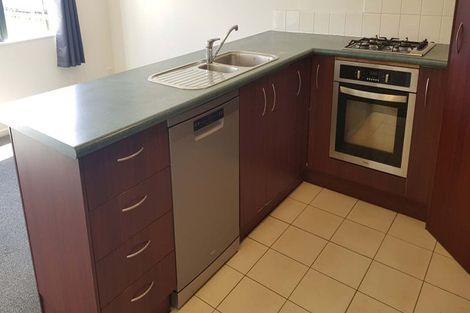 Photo of property in 4/3 Orwell Road, Greenhithe, Auckland, 0632