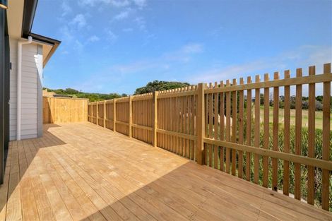 Photo of property in 34 Whakairo Crescent, Gulf Harbour, Whangaparaoa, 0930