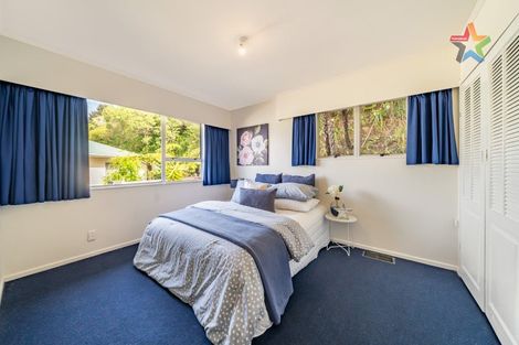 Photo of property in 111 Tirohanga Road, Tirohanga, Lower Hutt, 5010