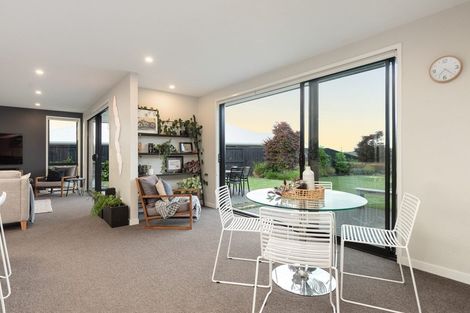 Photo of property in 75 Benmore Crescent, Pyes Pa, Tauranga, 3112