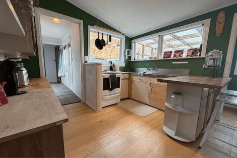 Photo of property in 84 Rua Avenue, Waitarere Beach, Levin, 5510