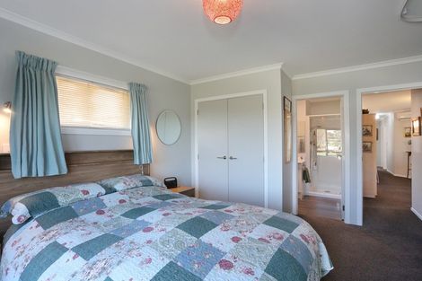 Photo of property in 7 Guthrie Court, Bulls, 4818