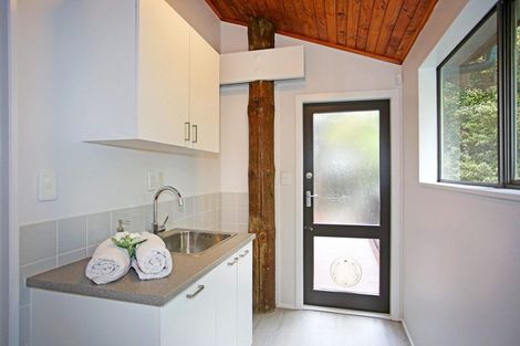 Photo of property in 10 Cameron Town Road, Pukekohe, 2678