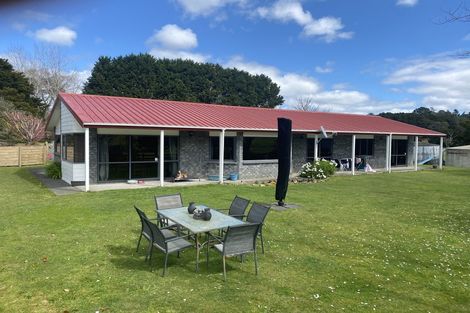 Photo of property in 80 Pataua Road North, Whareora, Whangarei, 0175