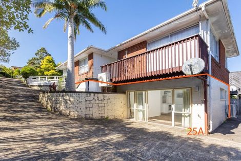 Photo of property in 1/25 Brunton Place, Glenfield, Auckland, 0629