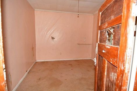 Photo of property in 147 Morton Street, Strathern, Invercargill, 9812