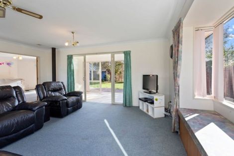 Photo of property in 5 Hilton Drive, Amberley, 7410