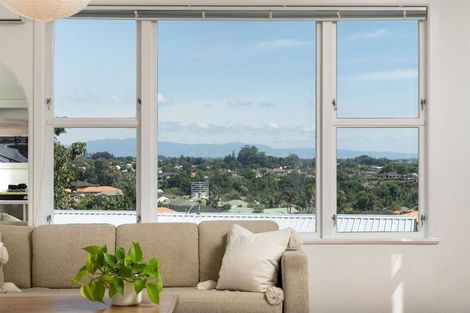 Photo of property in 165a Cambridge Road, Bethlehem, Tauranga, 3110