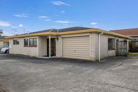 Photo of property in 2/12 Penrhyn Place, Mount Maunganui, 3116