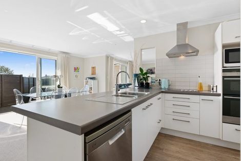 Photo of property in 18a Parkvale Road, Otumoetai, Tauranga, 3110