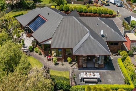 Photo of property in 22 Fairview Terrace, Waipahihi, Taupo, 3330