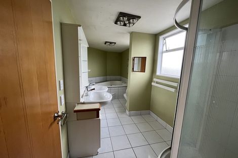 Photo of property in 42 Arkwright Place, Halswell, Christchurch, 8025