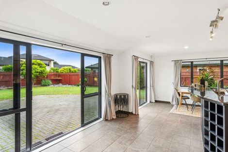 Photo of property in 170 Milne Drive, Paraparaumu, 5032