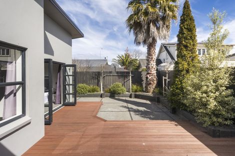 Photo of property in 7a Florence Avenue, Palmerston North, 4414