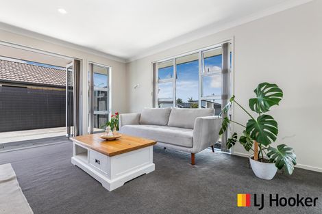 Photo of property in 39 Sunningdale Street, Wattle Downs, Auckland, 2103