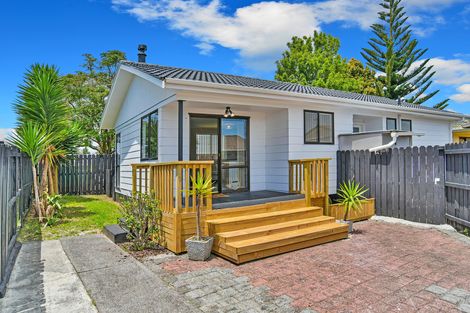 Photo of property in 4a Palmers Road, Clendon Park, Auckland, 2103