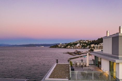 Photo of property in Clyde Quay Wharf, 5/8a Clyde Quay Wharf, Te Aro, Wellington, 6011