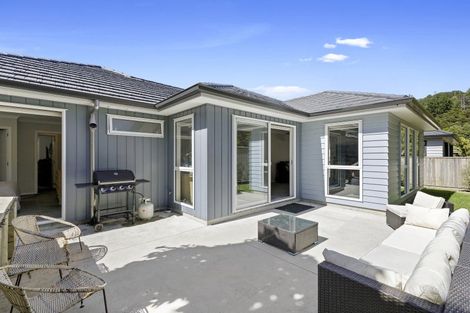 Photo of property in 92a Horoeka Street, Stokes Valley, Lower Hutt, 5019