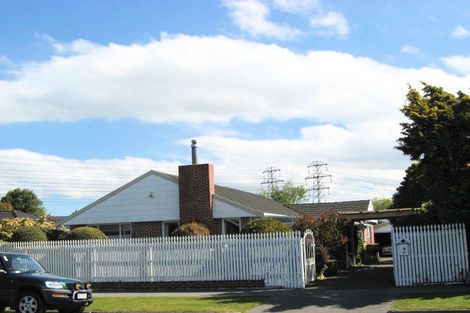 Photo of property in 11 Ambleside Drive, Burnside, Christchurch, 8053
