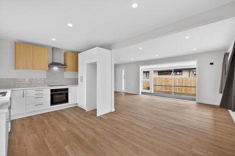 Photo of property in 70 Niven Street, Avondale, Christchurch, 8061