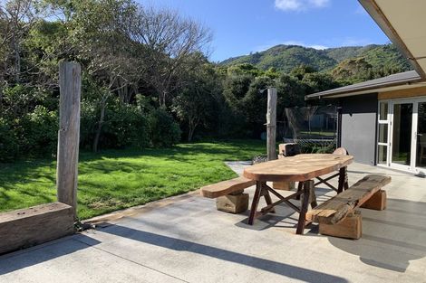 Photo of property in 32a Elizabeth Street, Waikanae, 5036