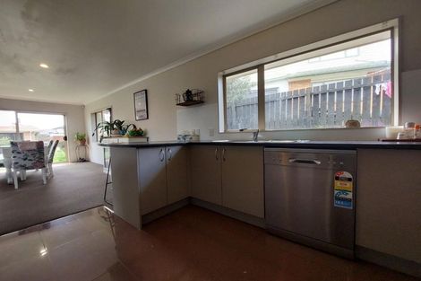 Photo of property in 44a Crossandra Drive, Mangere, Auckland, 2022