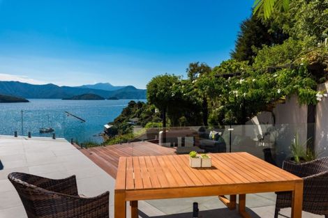 Photo of property in 2 Marina View Estate, Waikawa, Picton, 7281