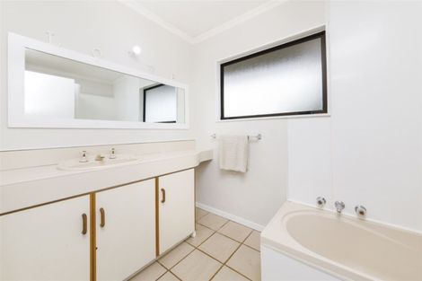 Photo of property in 75 Rangiotu Road, Himatangi, Palmerston North, 4477