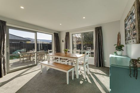 Photo of property in 14 Magnetic Place, Cromwell, 9310