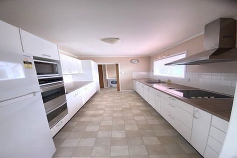 Photo of property in 4 Windermeer Grove, Churton Park, Wellington, 6037