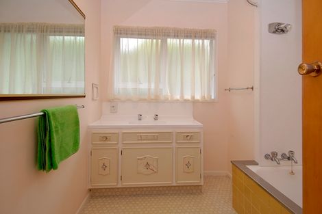 Photo of property in 110a East Tamaki Road, Papatoetoe, Auckland, 2025