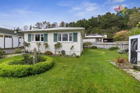 Photo of property in 39 Raukawa Street, Stokes Valley, Lower Hutt, 5019