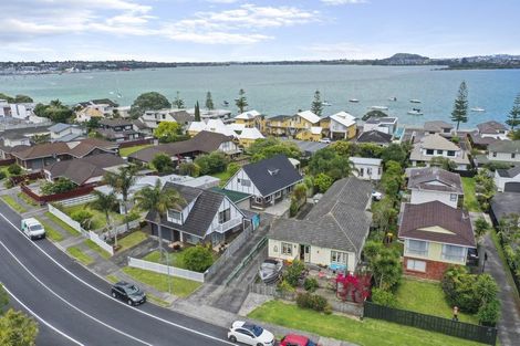 Photo of property in 69b Hattaway Avenue, Bucklands Beach, Auckland, 2012