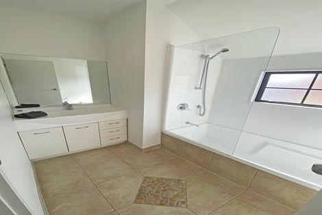 Photo of property in 8/41 The Avenue, Albany, Auckland, 0632