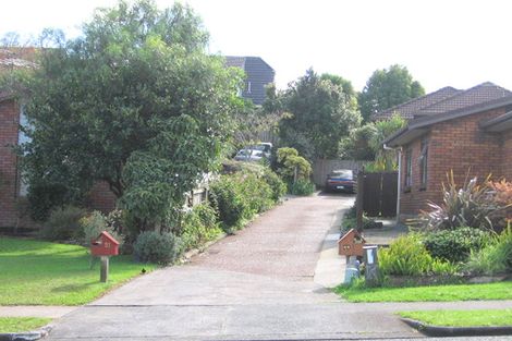 Photo of property in 49 Mirrabooka Avenue, Botany Downs, Auckland, 2010