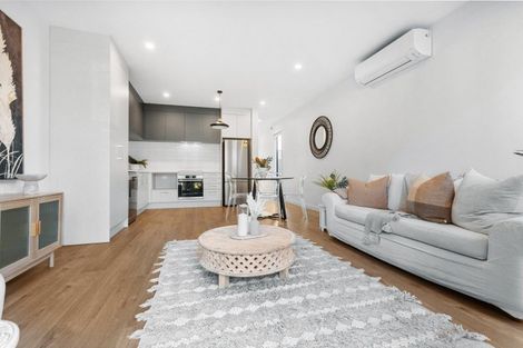 Photo of property in 7 Mcgibbon Lane, Jacks Point, 9371