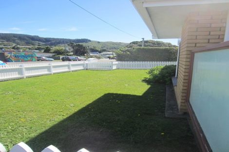 Photo of property in 48a Oxford Street, Tawa, Wellington, 5028