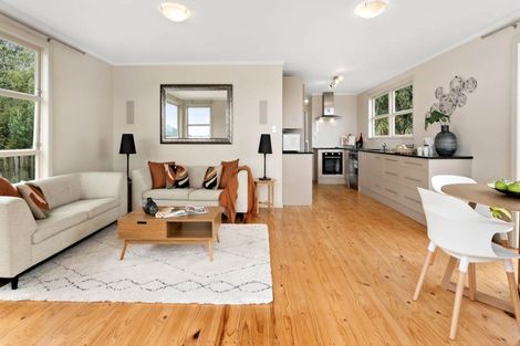 Photo of property in 123 Browns Bay Road, Browns Bay, Auckland, 0630