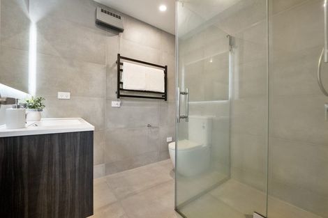 Photo of property in 7 Kaimai Avenue, Massey, Auckland, 0614