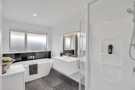 Photo of property in 56 Huntingdon Drive, Rangiora, 7400