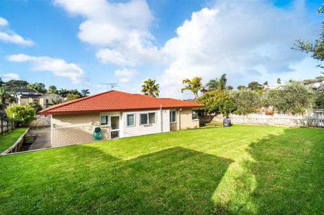 Photo of property in 48 Hogarth Rise, West Harbour, Auckland, 0618