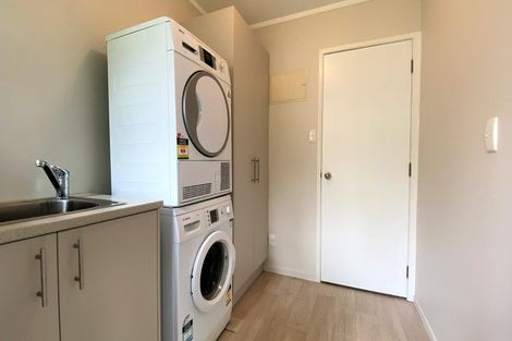 Photo of property in 16 Cherub Place, West Harbour, Auckland, 0618