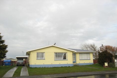 Photo of property in 37 Chesney Place, Heidelberg, Invercargill, 9812