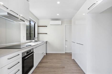 Photo of property in 42b Palmer Crescent, Silverstream, Upper Hutt, 5019