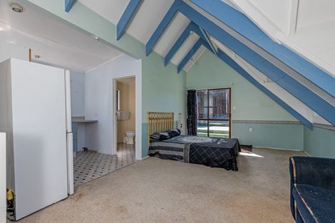 Photo of property in 24 Halls Road, Pahiatua, 4910