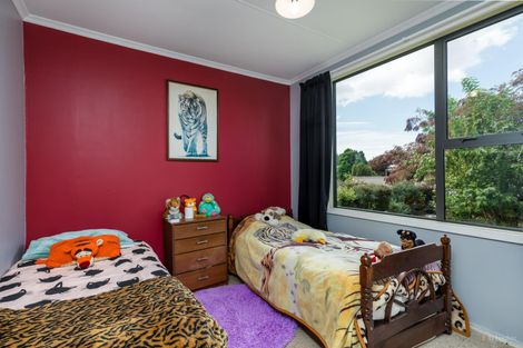 Photo of property in 70 Rhodes Street, Waimate, 7924