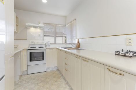 Photo of property in 30 The Grove, Red Beach, 0932