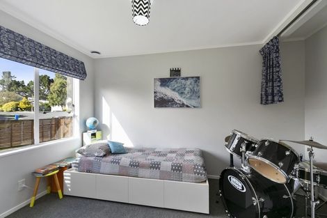 Photo of property in 10 Bowline Place, Whitby, Porirua, 5024